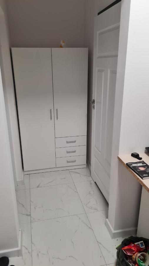 Rmf Naworol 10,,,, Wjazd Od Nr 6 Appartement Szczecin Buitenkant foto