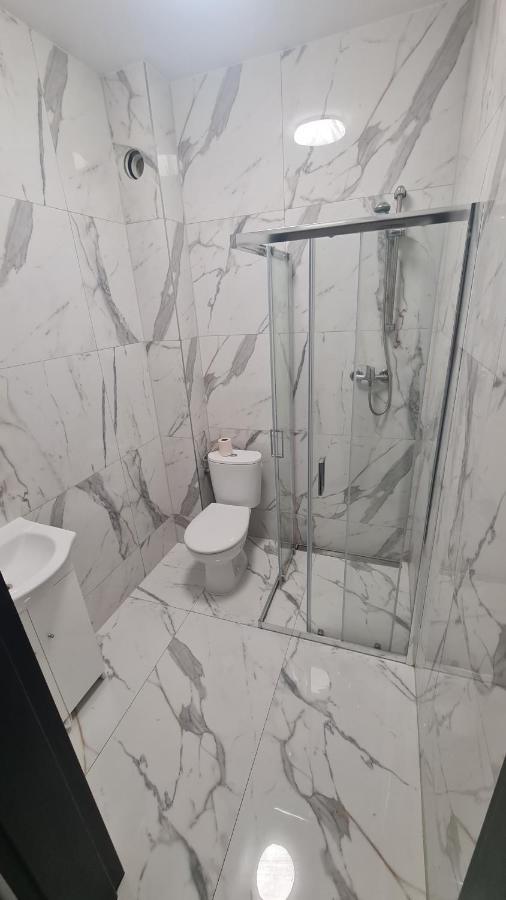 Rmf Naworol 10,,,, Wjazd Od Nr 6 Appartement Szczecin Buitenkant foto